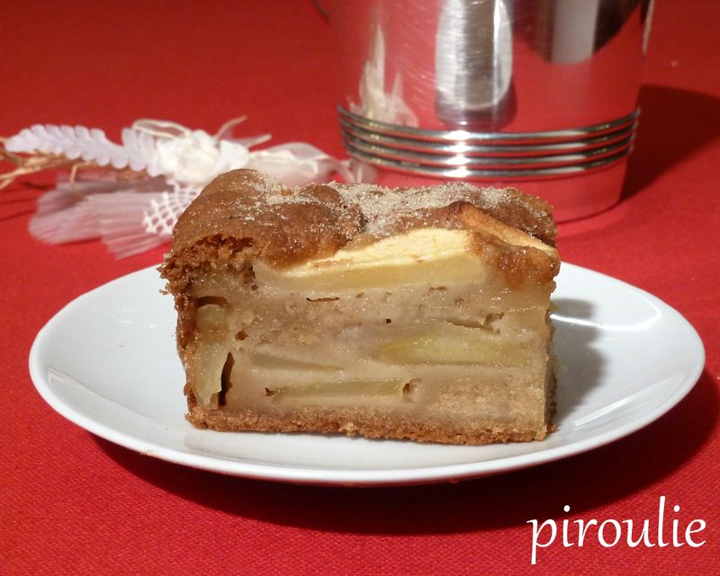 Gâteau fondant aux pommes et à la crème fraîche